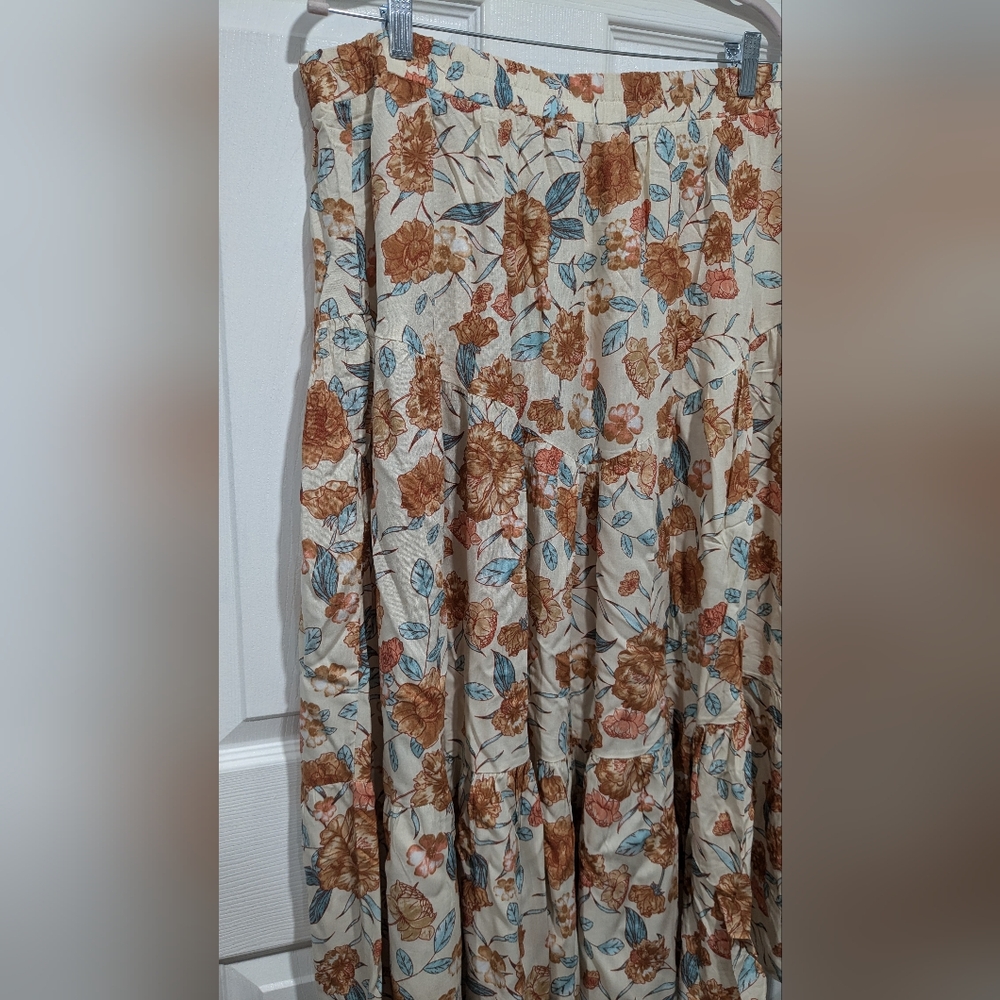 Hayden Floral Tiered A-Line Maxi Skirt - Picture 2 of 5